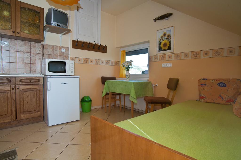 Margaret Apartman Egerszalók Chambre photo