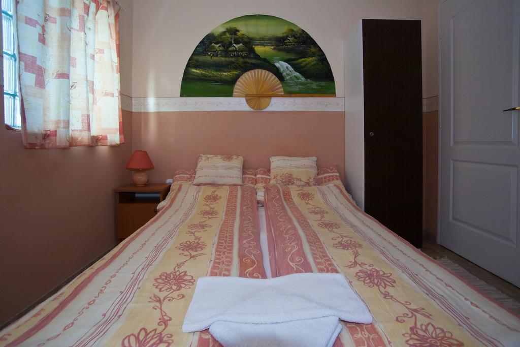 Margaret Apartman Egerszalók Chambre photo